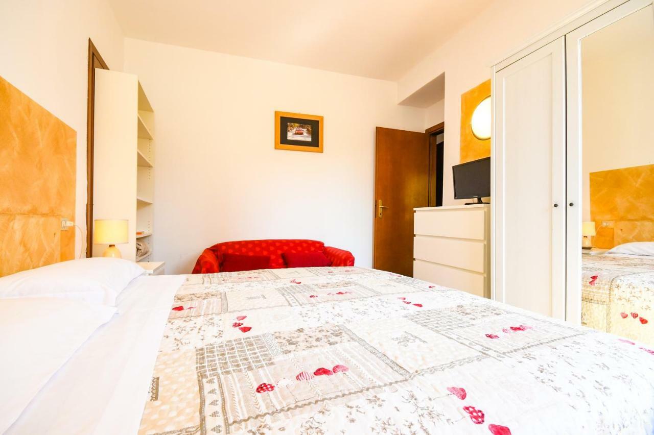 Catullo Apartments 시르미오네 외부 사진