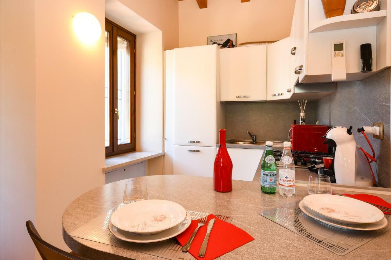 Catullo Apartments 시르미오네 외부 사진